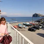 Casa Al Mulino - 2 Bedrooms - Seafront And Castle View - Ischia
