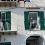 Apartmán Casa Al Mulino - 2 Bedrooms - Seafront And Castle View - *