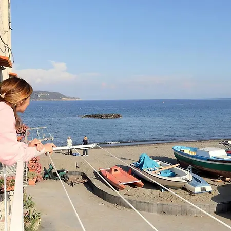 Casa Al Mulino - 2 Bedrooms - Seafront And Castle View - Apartamento
