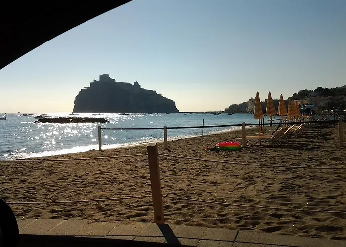 Casa Al Mulino - 2 Bedrooms Apartment - Seafront And Castle View - Ischia