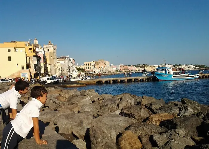 Casa Al Mulino - 2 Bedrooms Apartment - Seafront And Castle View - Ischia Διαμέρισμα Ίσκια