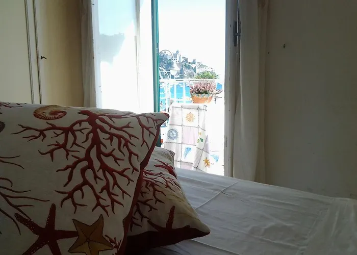 Casa Al Mulino - 2 Bedrooms Apartment - Seafront And Castle View - Ischia * Ίσκια